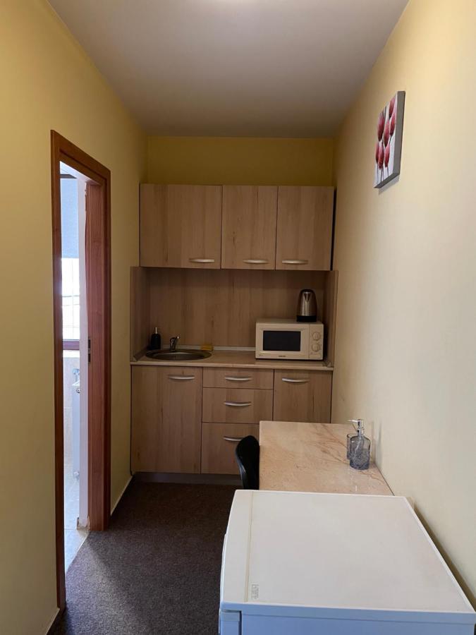 Apartmán La O Barfa Ploieşti Exteriér fotografie